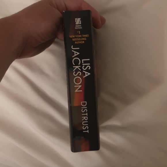 Distrust by Lisa Jackson - Picture 3 of 3